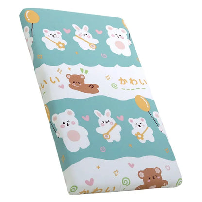 غطاء مرتبة سرير أطفال مناسب – ملاءة سرير ناعمة للأطفال حديثي الولادة (90×50×5 سم أو 140×70×5 سم)