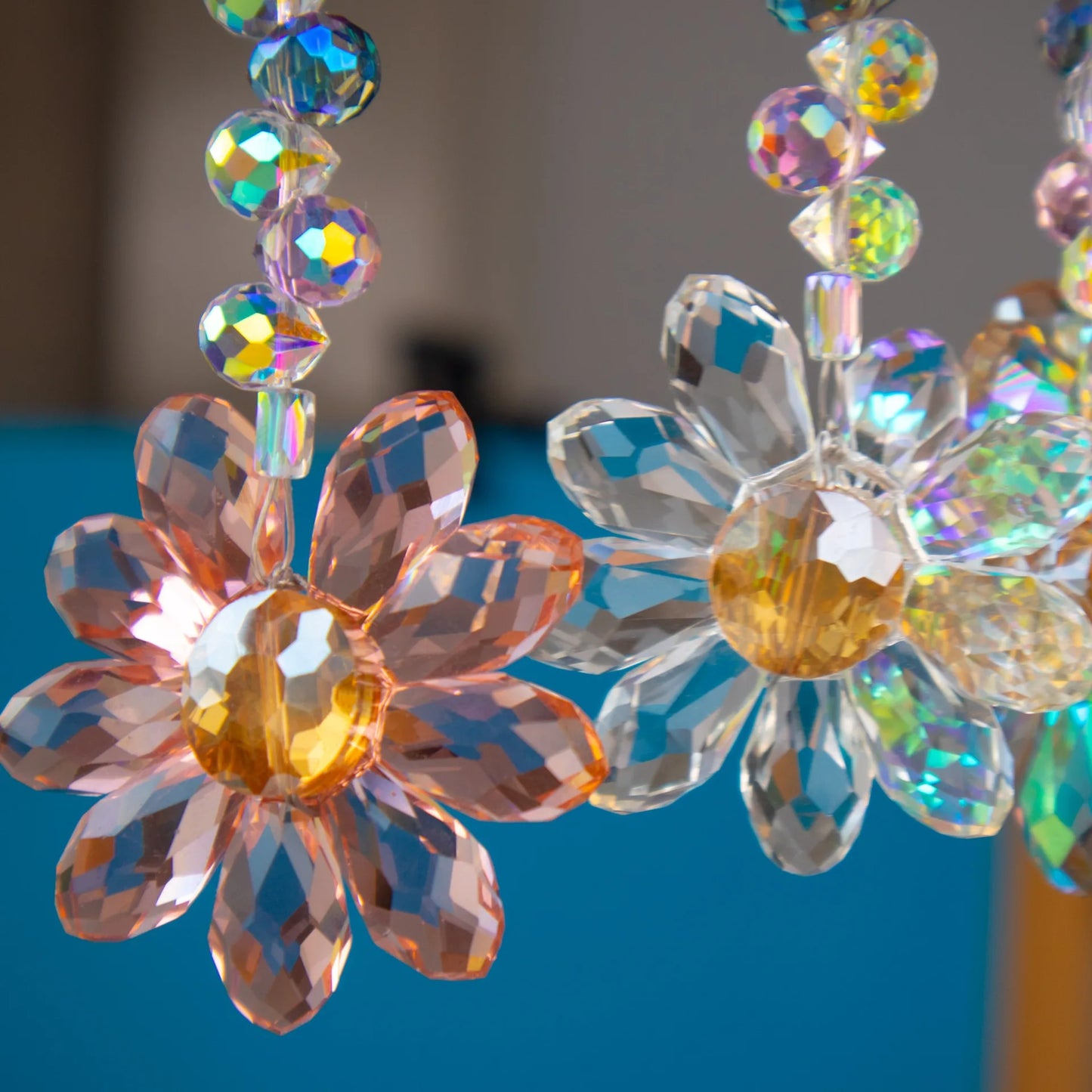 Daisy K9 Crystal Sun Catcher  Window Decors Rainbow Maker Indoor Suncatcher Courtyard Garden Decoration Home Xmas Ornament