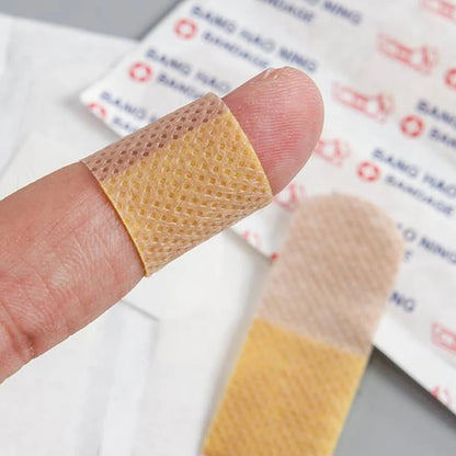 50/100 قطعة من ضمادات لاصقة مقاومة للماء وجيدة التهوية لوقف النزيف، ضمادات شاش طبي للإسعافات الأولية. 