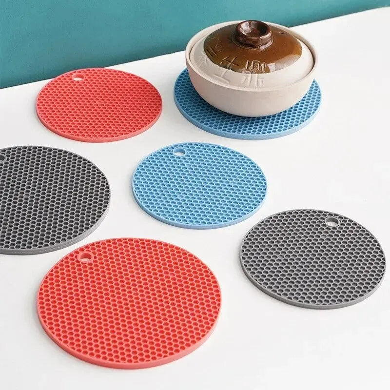 Round Silicone Heat-Resistant Mat – Non-Slip Drink Coaster & Thick Pot Holder for Kitchen Table Protection