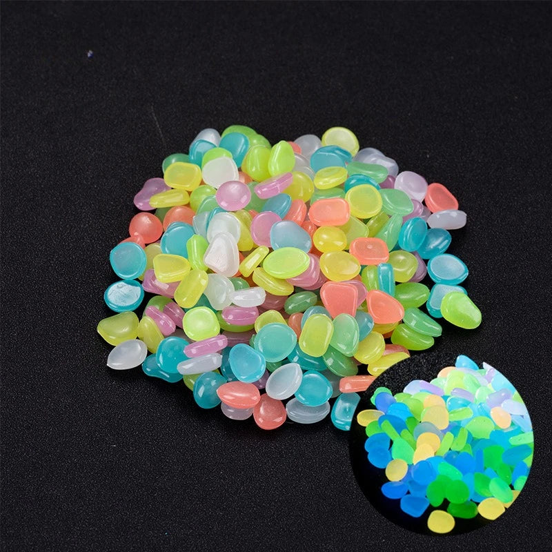 100Pcs Glow-in-the-Dark Garden Pebbles – Luminous Decorative Stones for Pathways, Patios, Aquariums & Landscaping