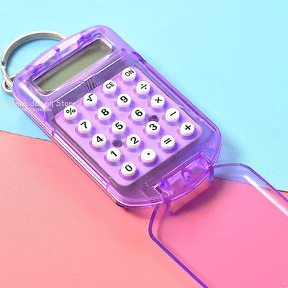 Portable Cute Mini Flip Calculator Pendant – Creative Cartoon Keychain Pocket Calculator for School & Office Supplies Gifts