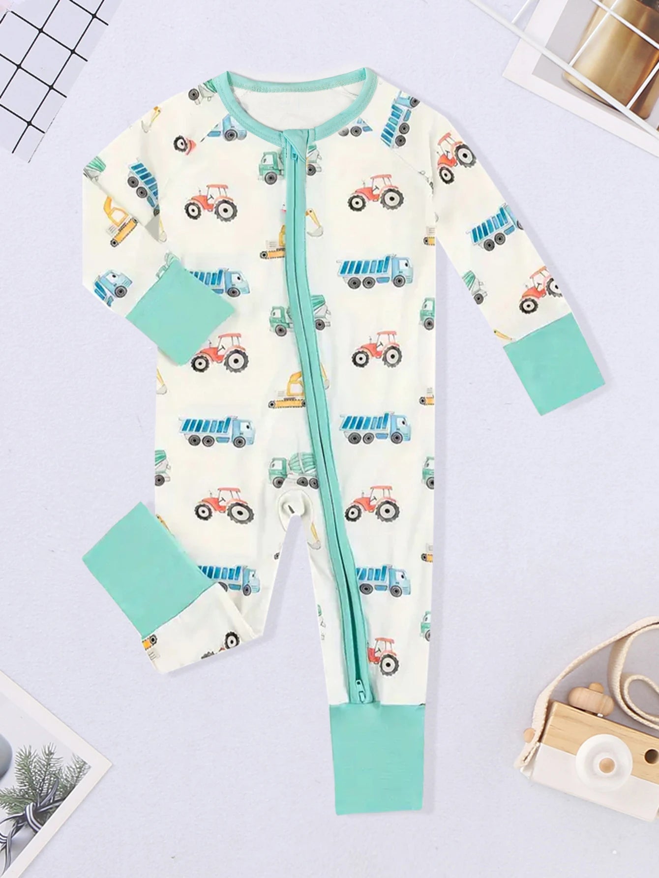 Bear Print Baby Romper – Soft Long Sleeve Winter Jumpsuit for Infants