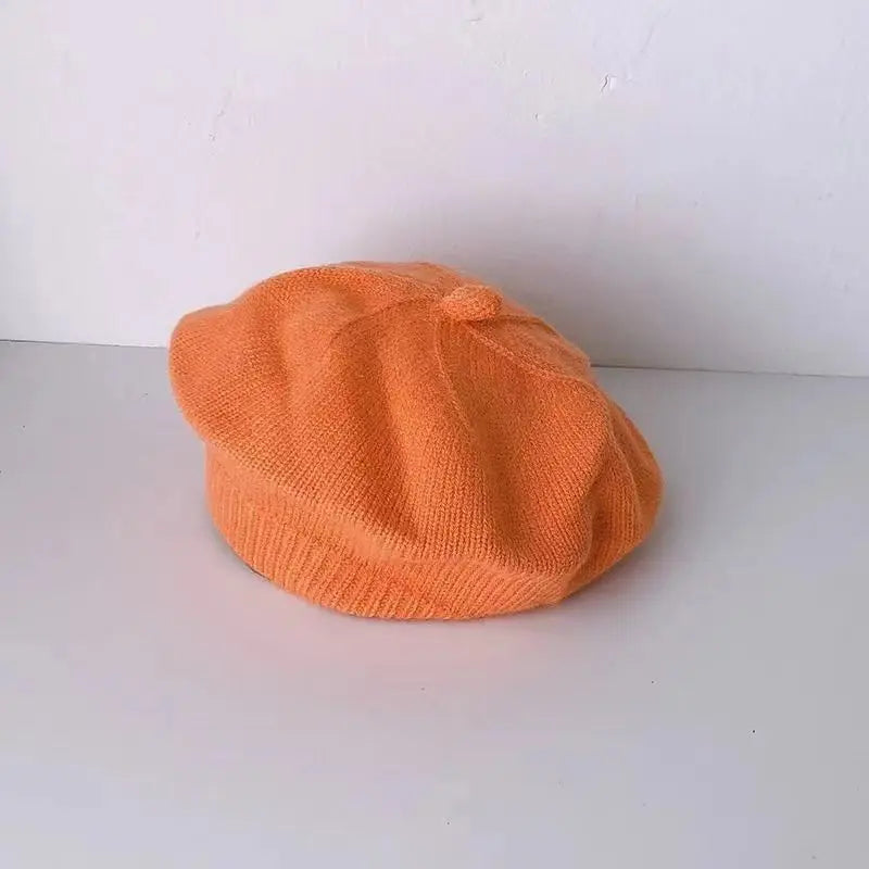 قبعة بيريه مزينة بالزهور - قبعة شتوية دافئة محبوكة للفتيات الصغيرات