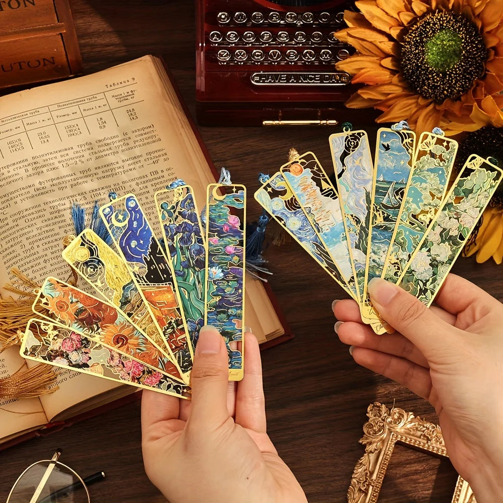 Vintage Oil Painting Metal Bookmarks – Hollow Hot Stamping Tassel Bookmarks for Book Lovers