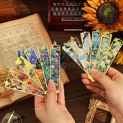 Vintage Oil Painting Metal Bookmarks – Hollow Hot Stamping Tassel Bookmarks for Book Lovers