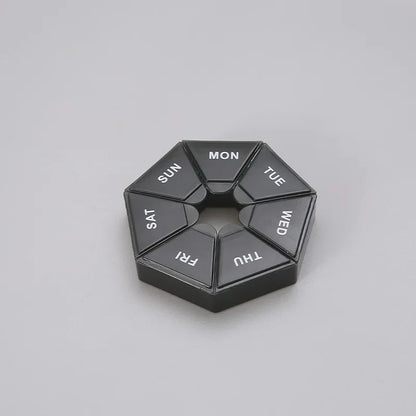 منظم حبوب صغير لمدة 7 أيام – علبة حبوب أسبوعية صغيرة محمولة للسفر والفيتامينات والأدوية