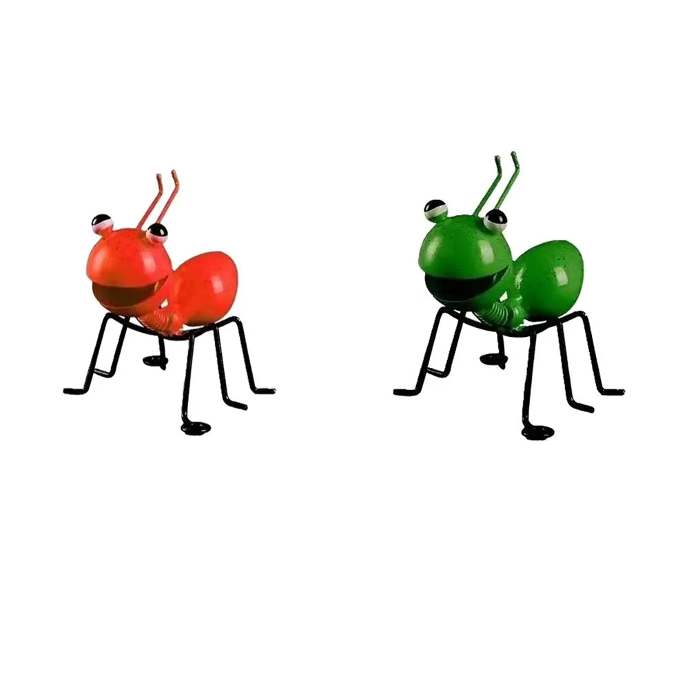 تمثال نملة حديدي فني مكون من 4 قطع، يُستخدم كديكور للحديقة أو كحامل، مناسب لتزيين الفناء الخارجي أو الحديقة أو كقطعة ديكور منزلية أو مكتبية. 