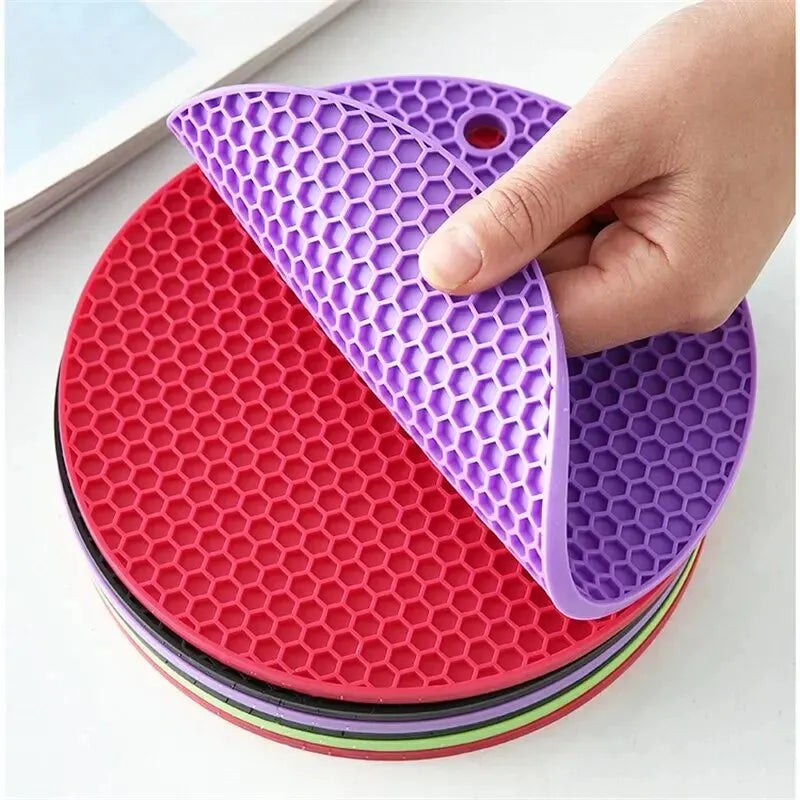 Round Silicone Heat-Resistant Mat – Non-Slip Drink Coaster & Thick Pot Holder for Kitchen Table Protection