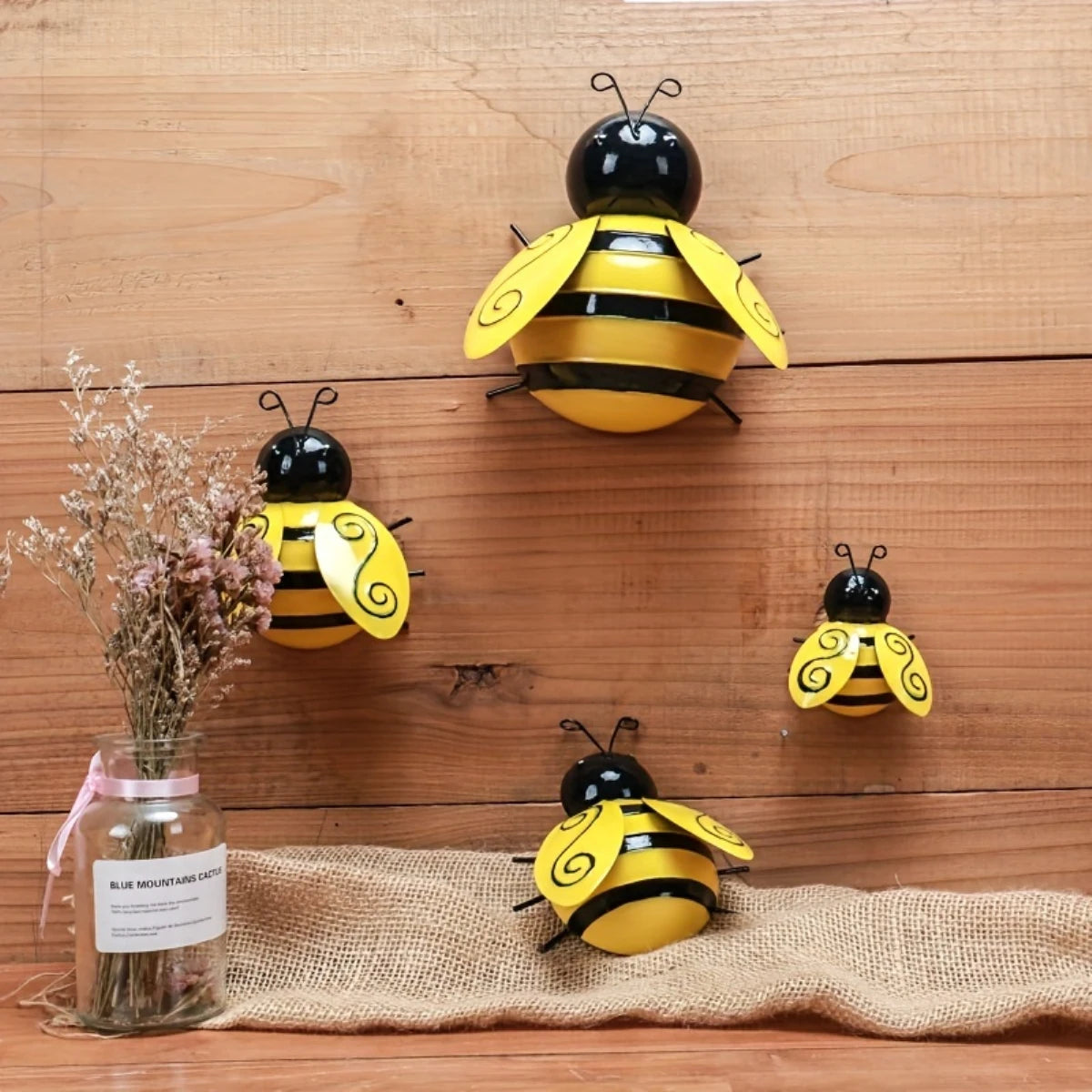 زخارف من الحديد المطاوع، ديكورات جدارية، ساحات خارجية، شرفات، تنسيقات حدائق، أسوار، ديكورات جدارية، تنسيق الحدائق 